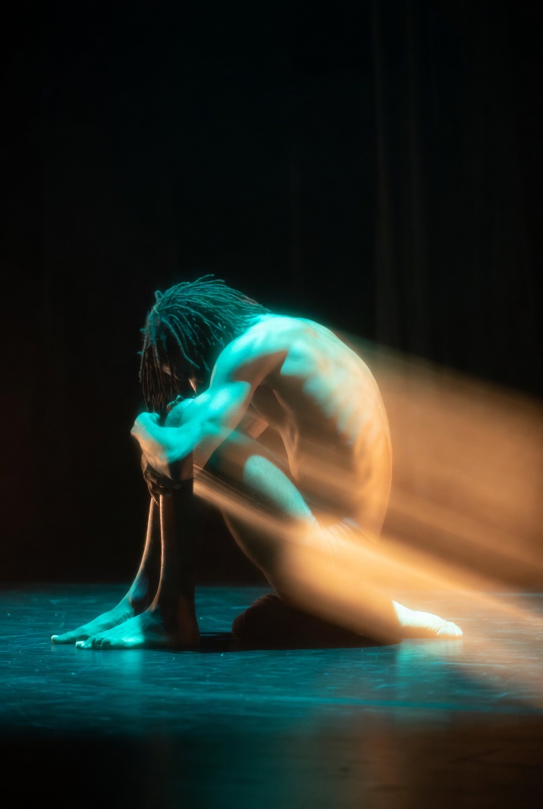 Artistic dance image